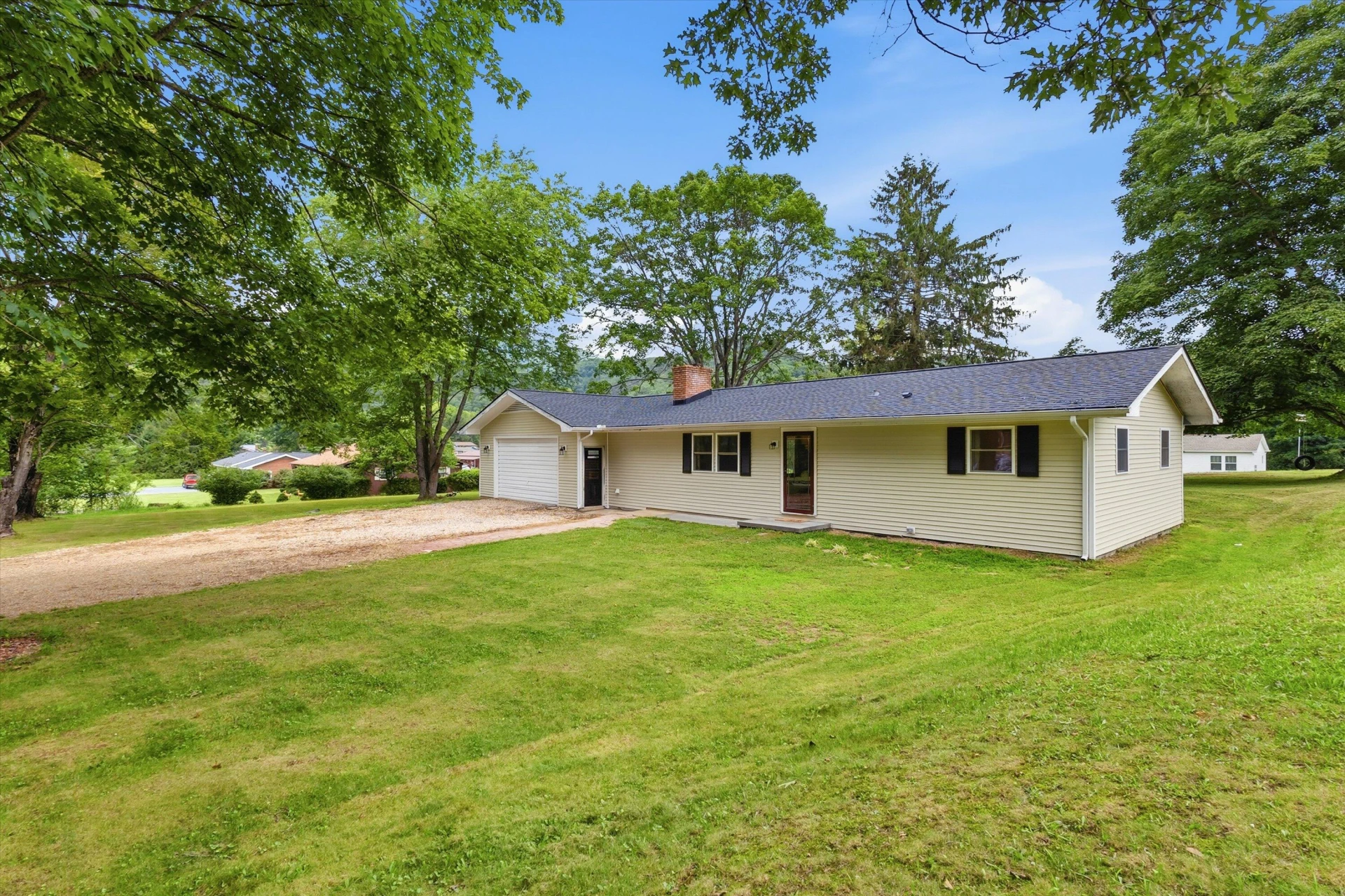 2308 Dressler Dr - Photo 5