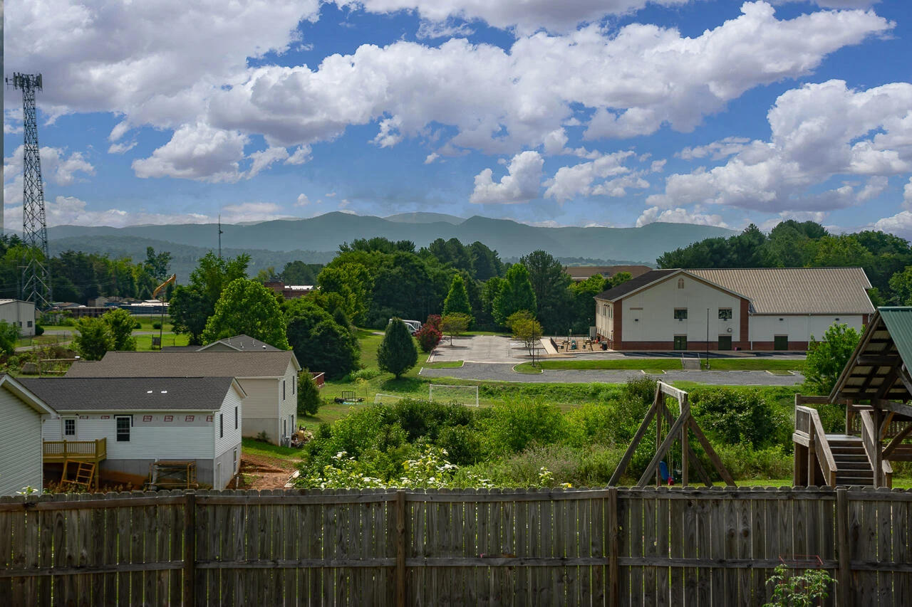 144 Village Way - Photo 12
