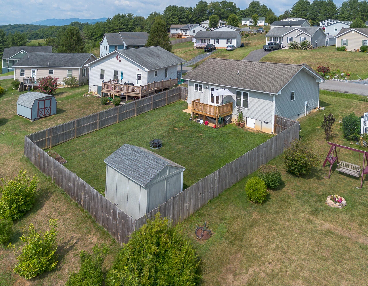 144 Village Way - Photo 5