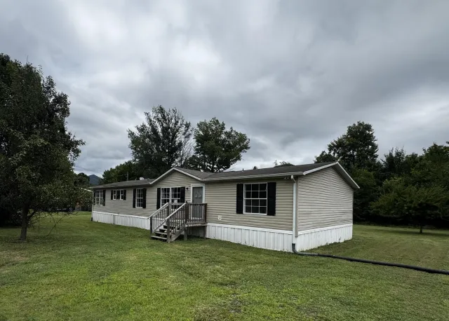 419 POCAHONTAS St, Glasgow, VA, 24555