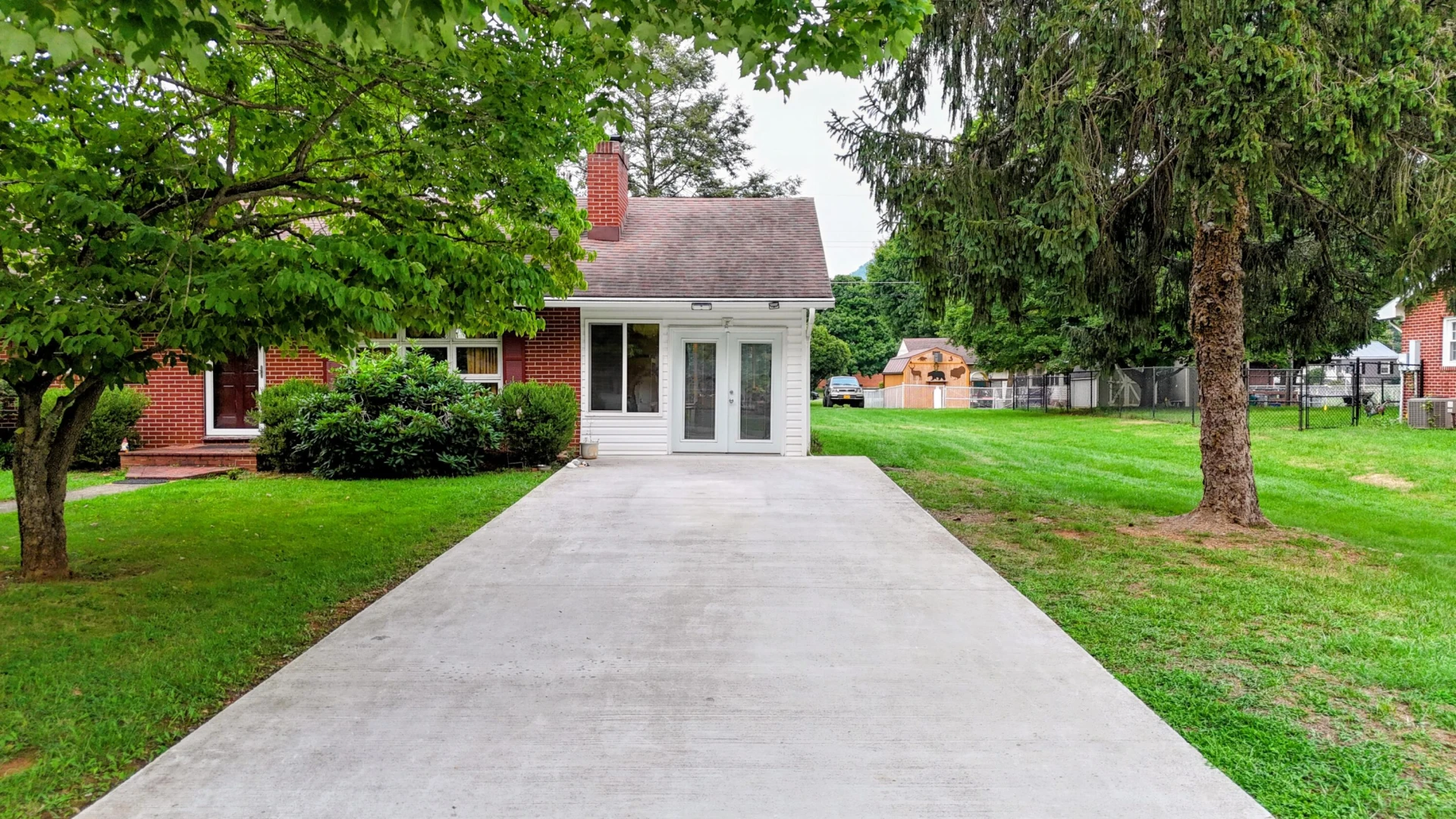 458 HEMLOCK Ave - Photo 5