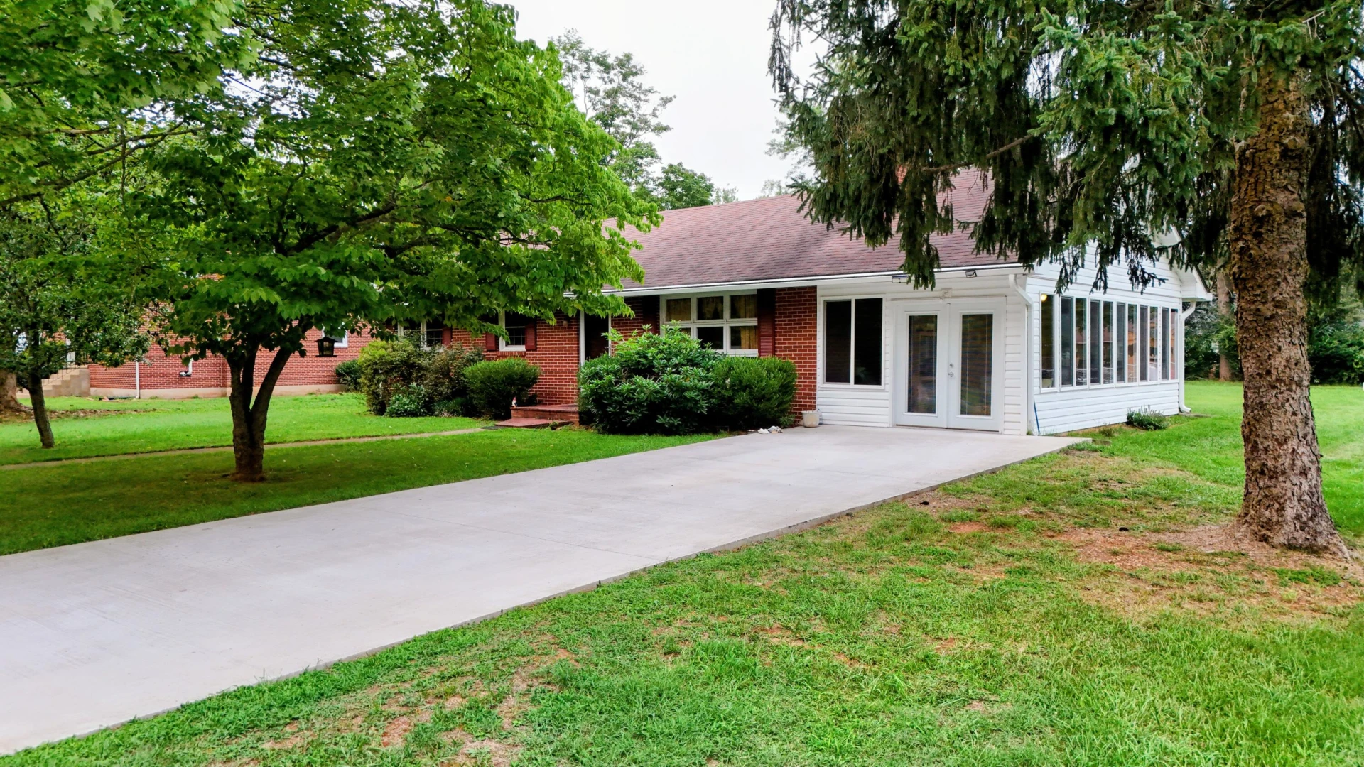 458 HEMLOCK Ave - Photo 14