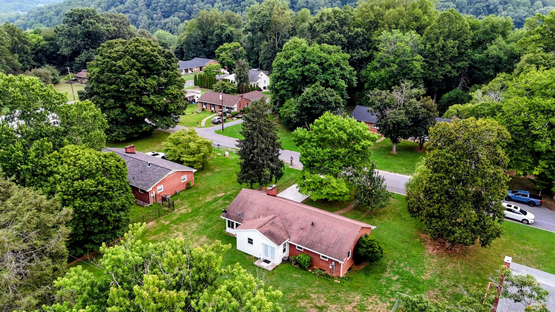 458 HEMLOCK Ave - Photo 33