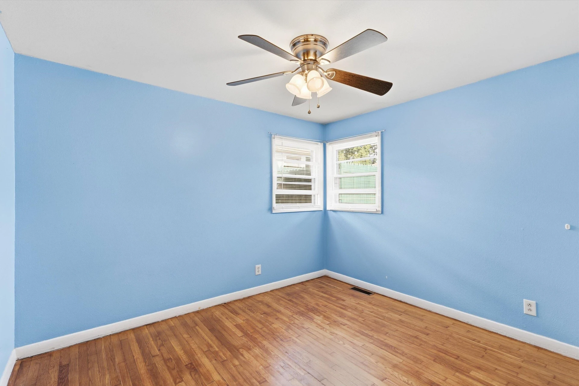 222 E Gordon St - Photo 15