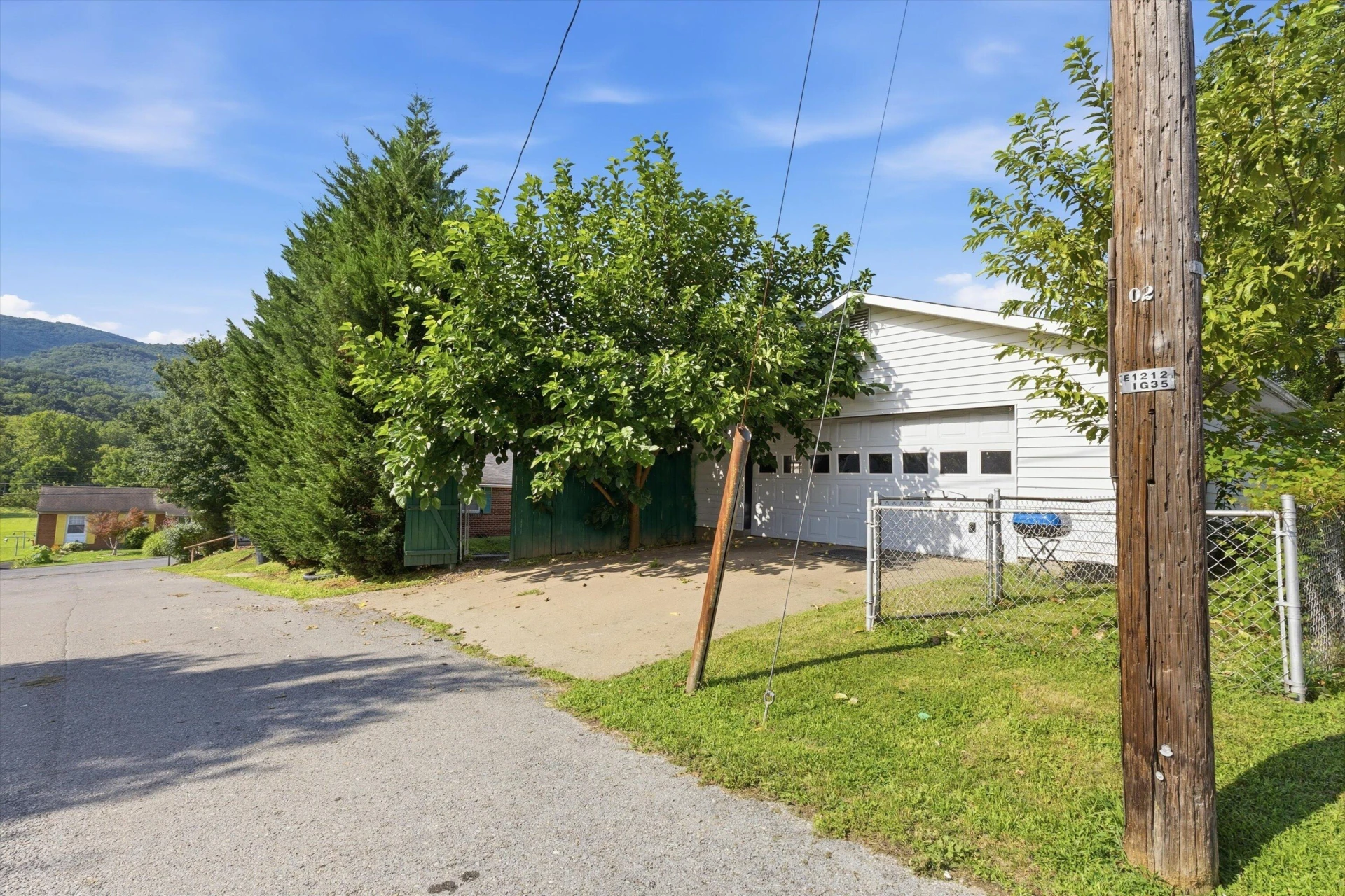 222 E Gordon St - Photo 27