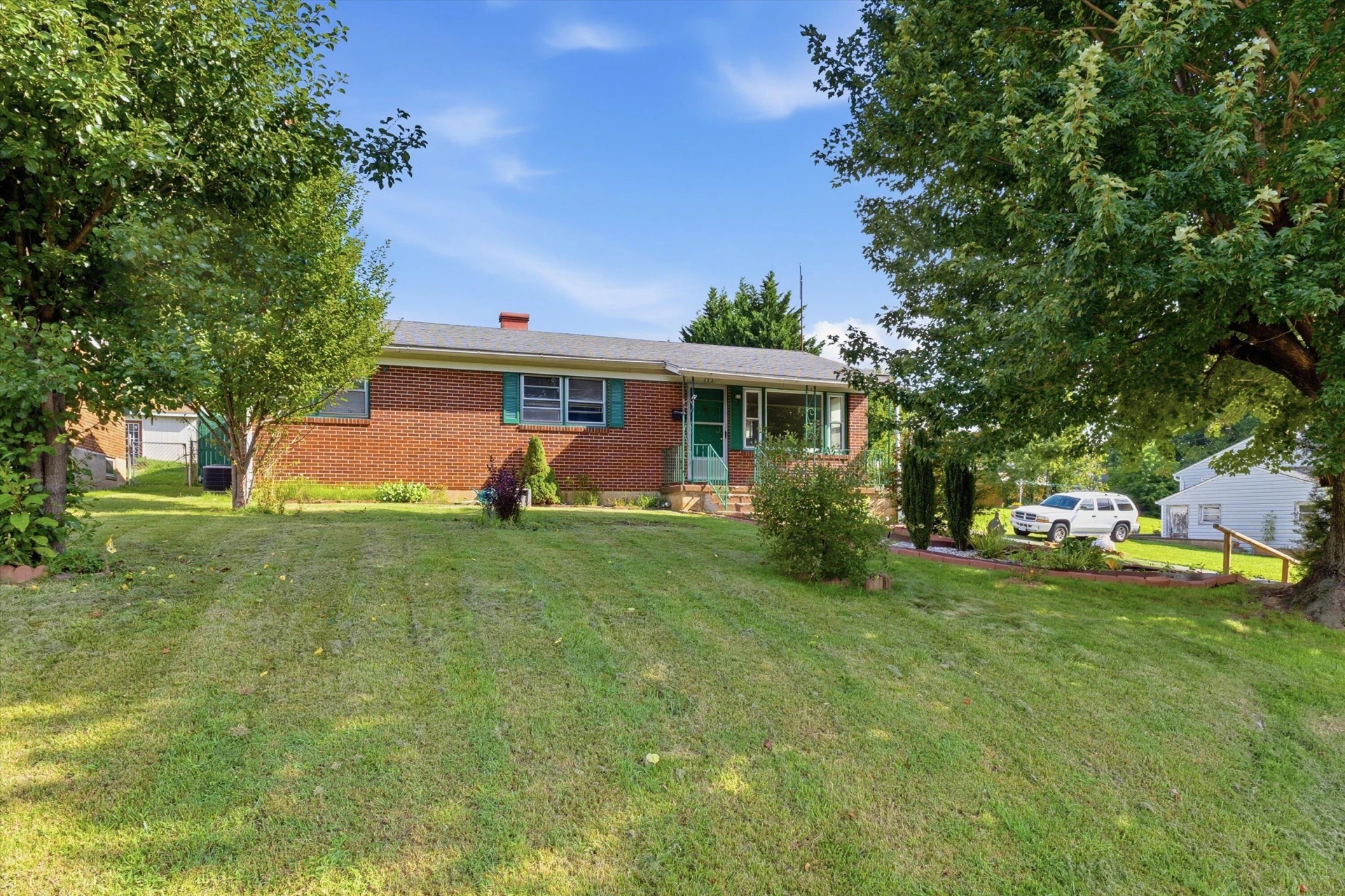 222 E Gordon St - Photo 31