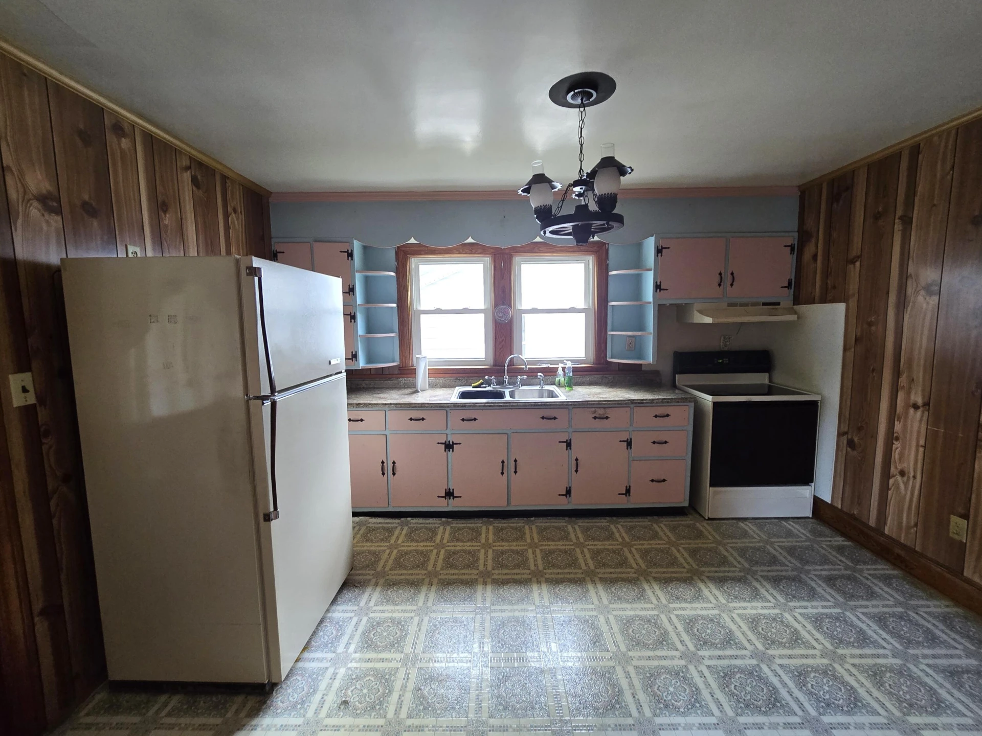 1243 Walnut Ave - Photo 6