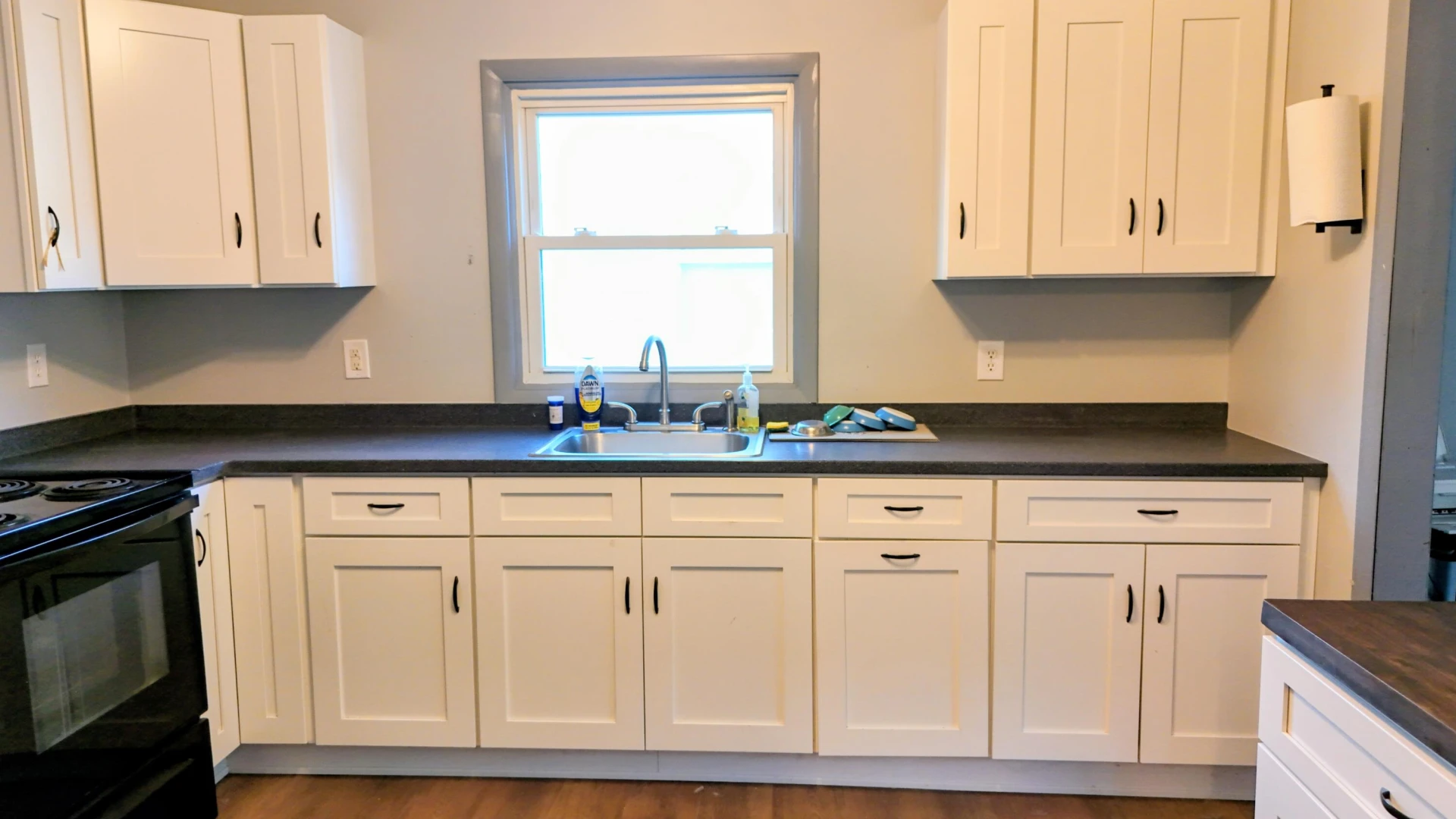 219 E 29TH St - Photo 8