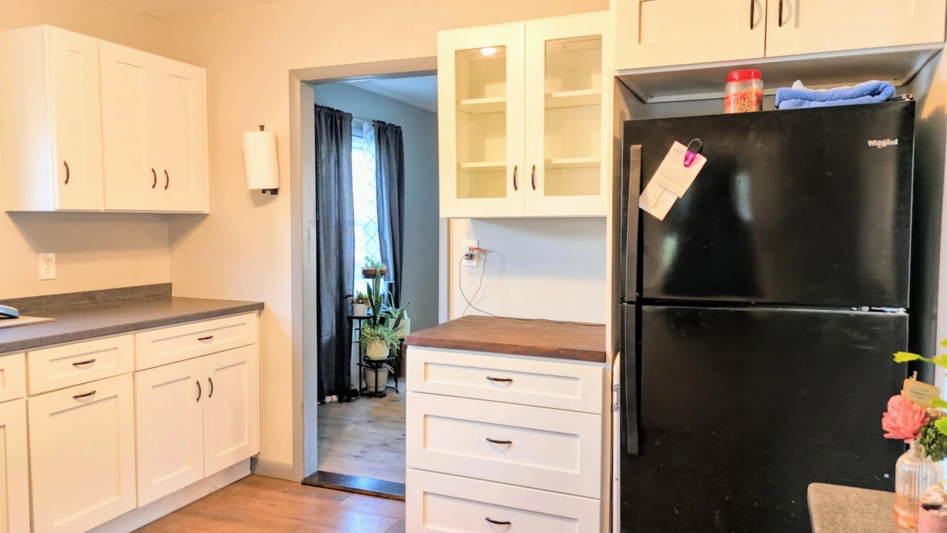 219 E 29TH St - Photo 9