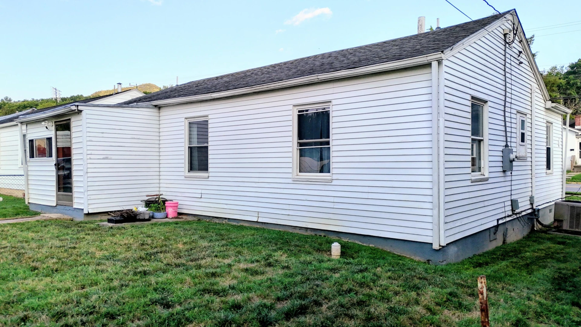 219 E 29TH St - Photo 22
