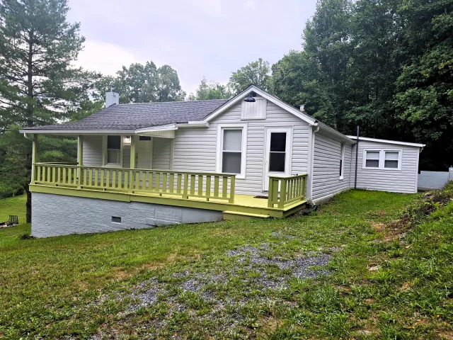 589 Ebenezer Cir, Lexington, VA, 24450
