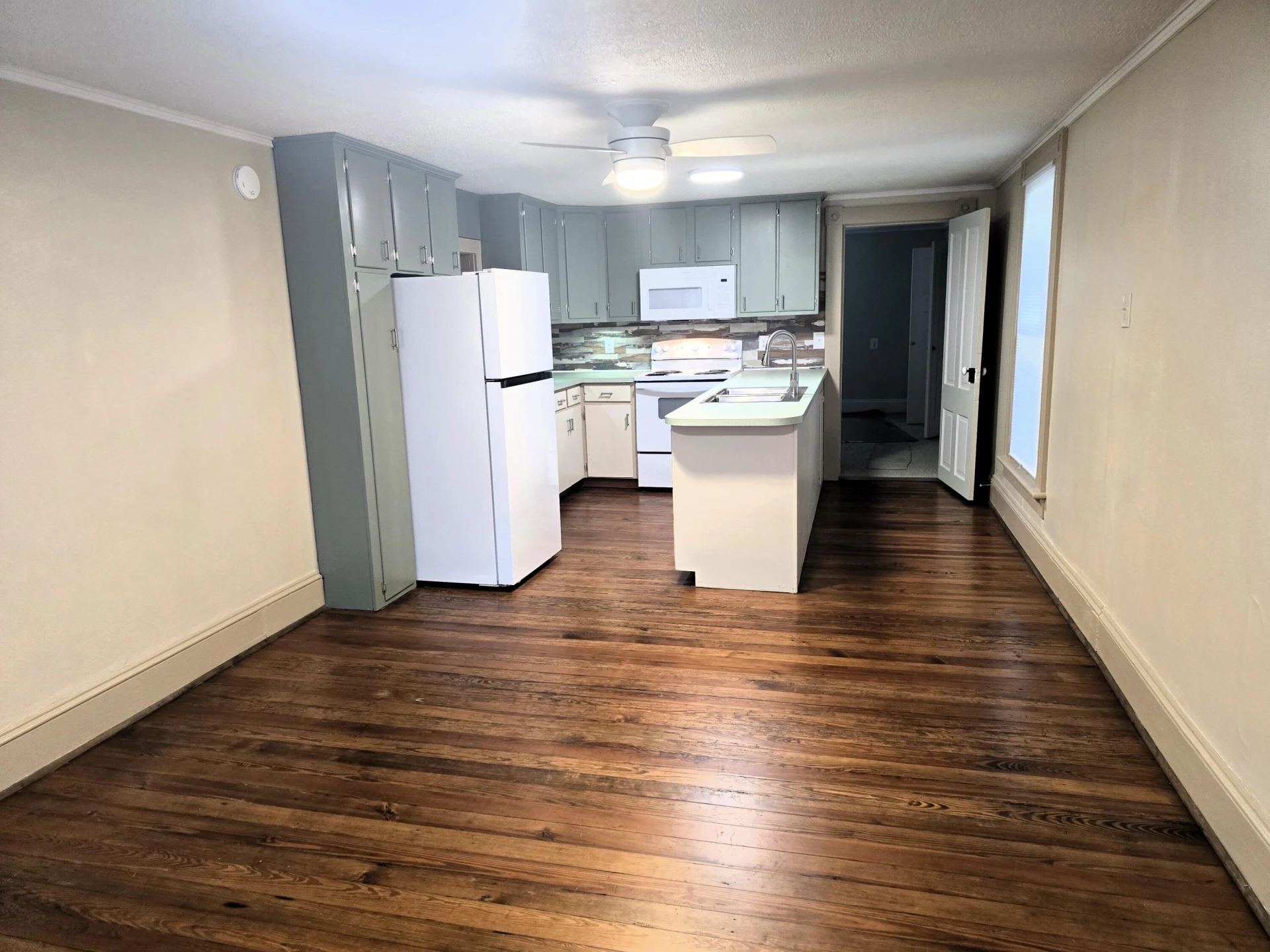589 Ebenezer Cir - Photo 8