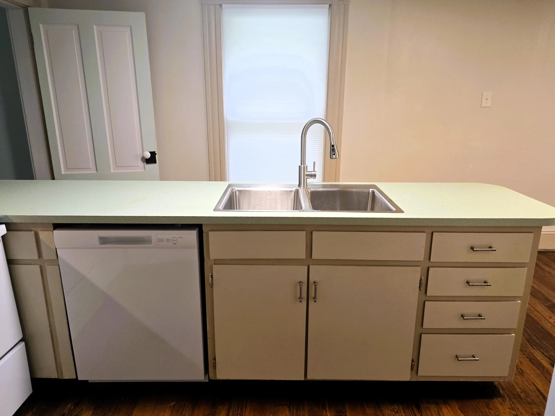 589 Ebenezer Cir - Photo 9