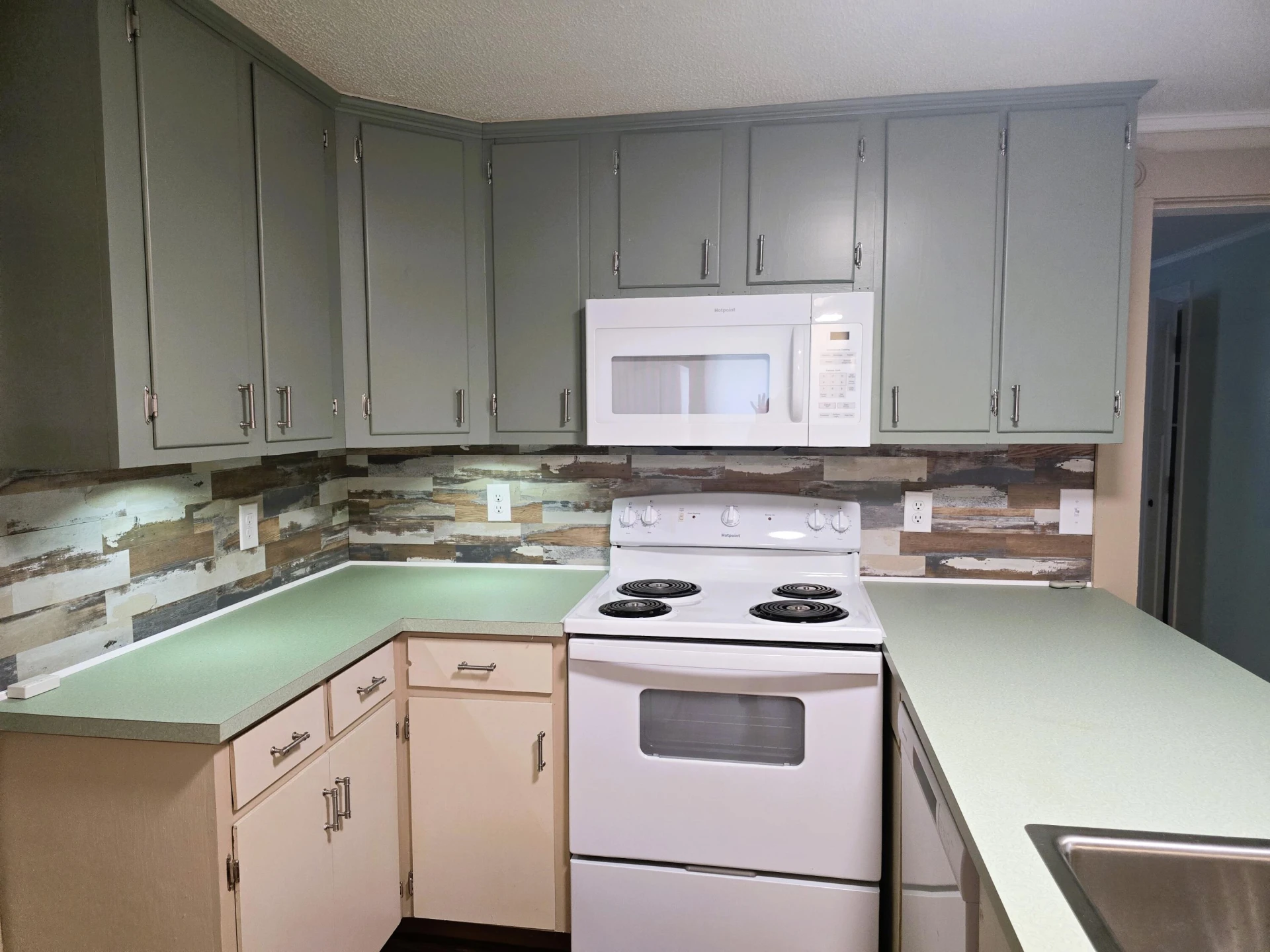 589 Ebenezer Cir - Photo 10