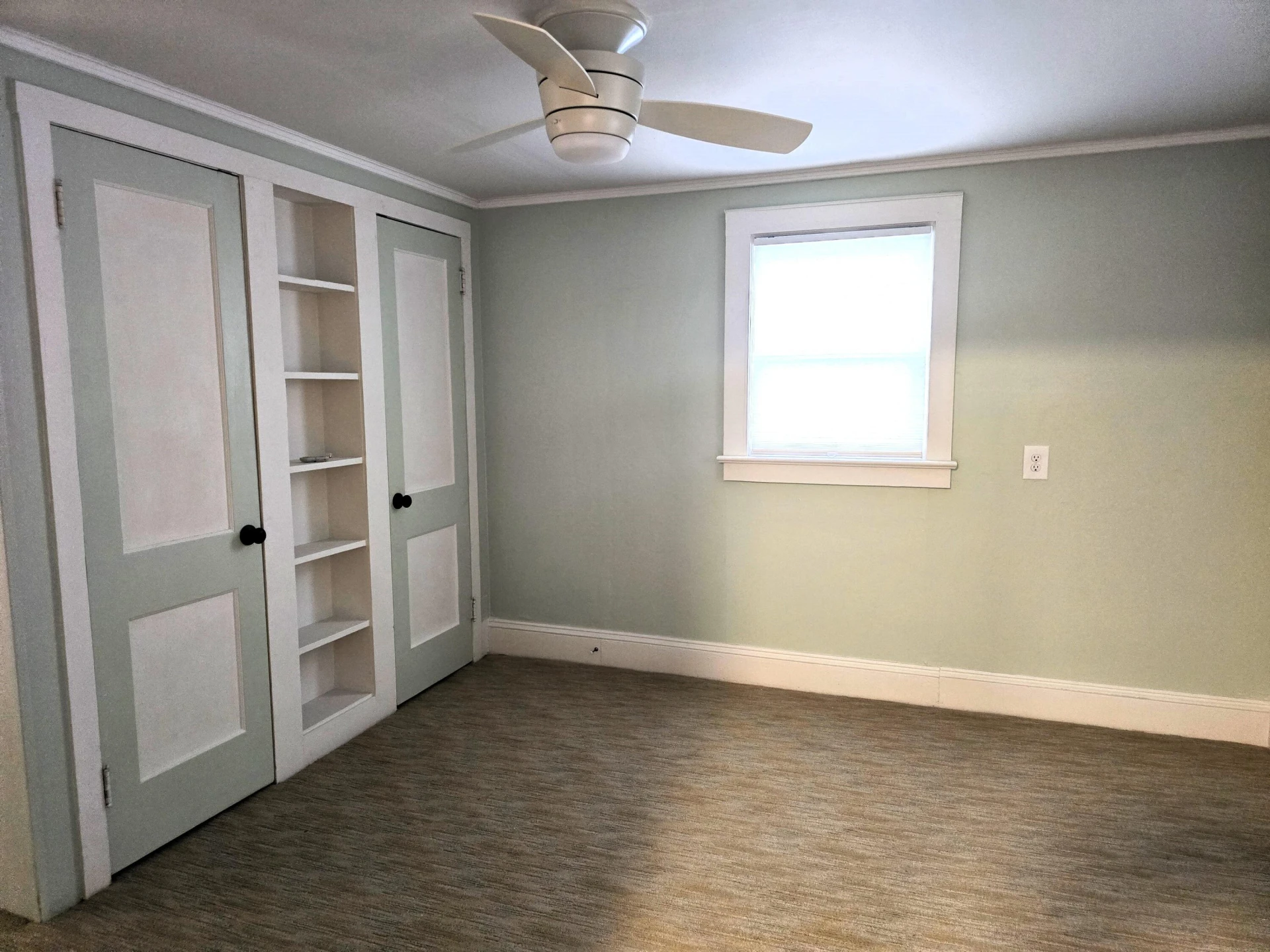 589 Ebenezer Cir - Photo 18