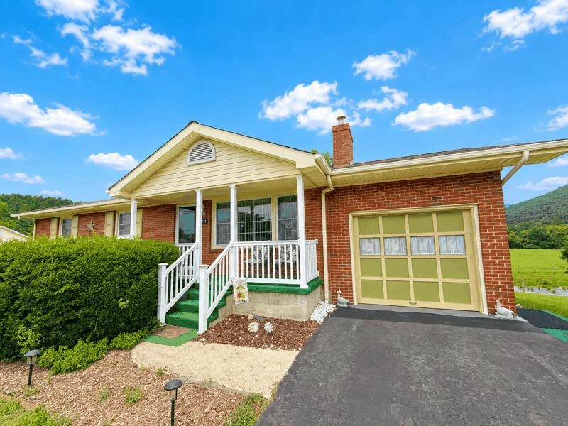 214 Chapel Dr - Photo 8