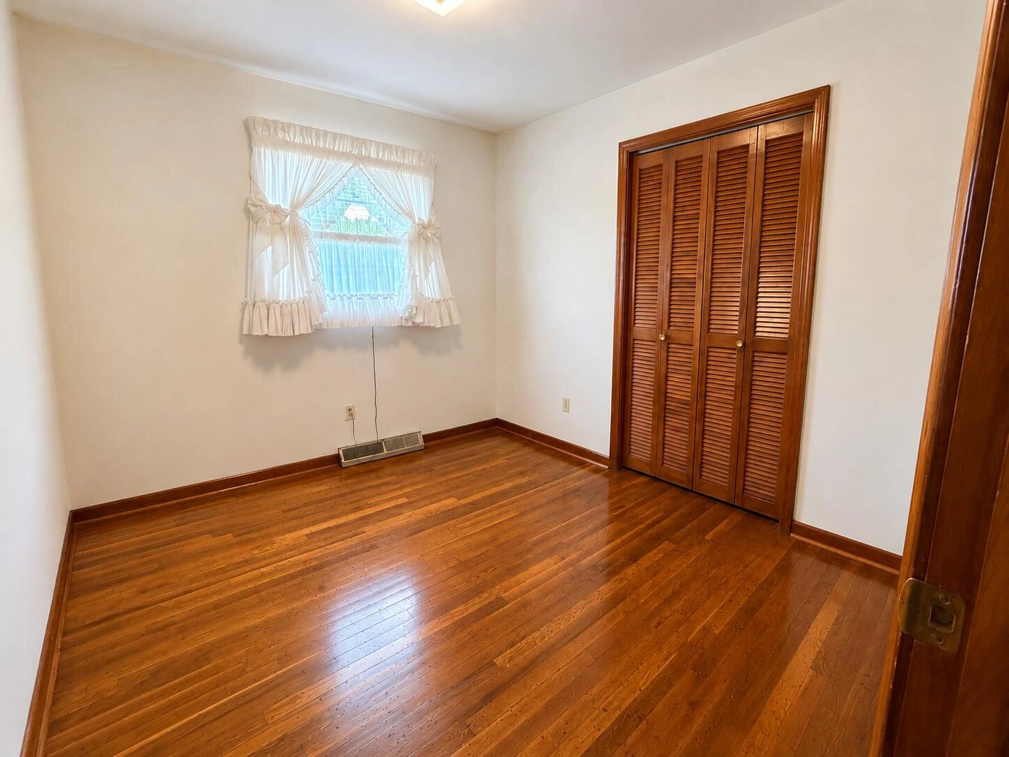 214 Chapel Dr - Photo 11