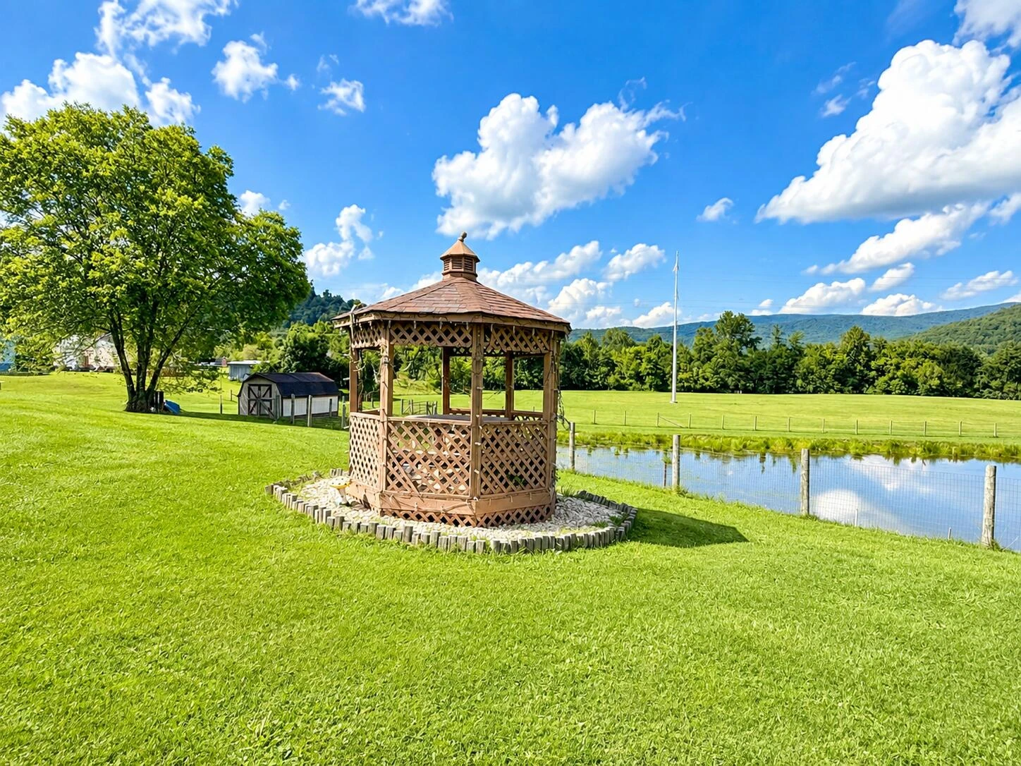 214 Chapel Dr - Photo 19