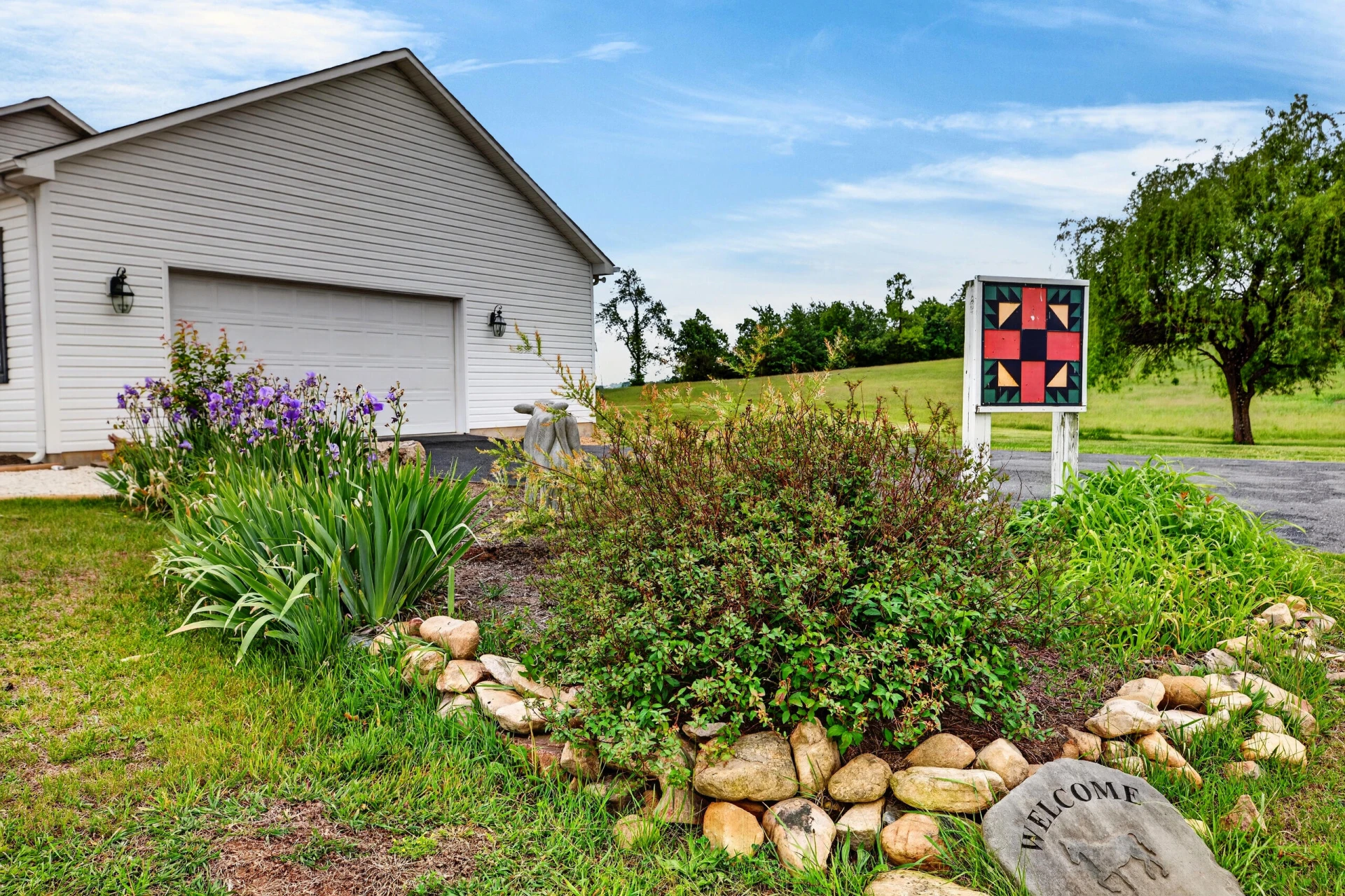 112 Guernsey Ln - Photo 6