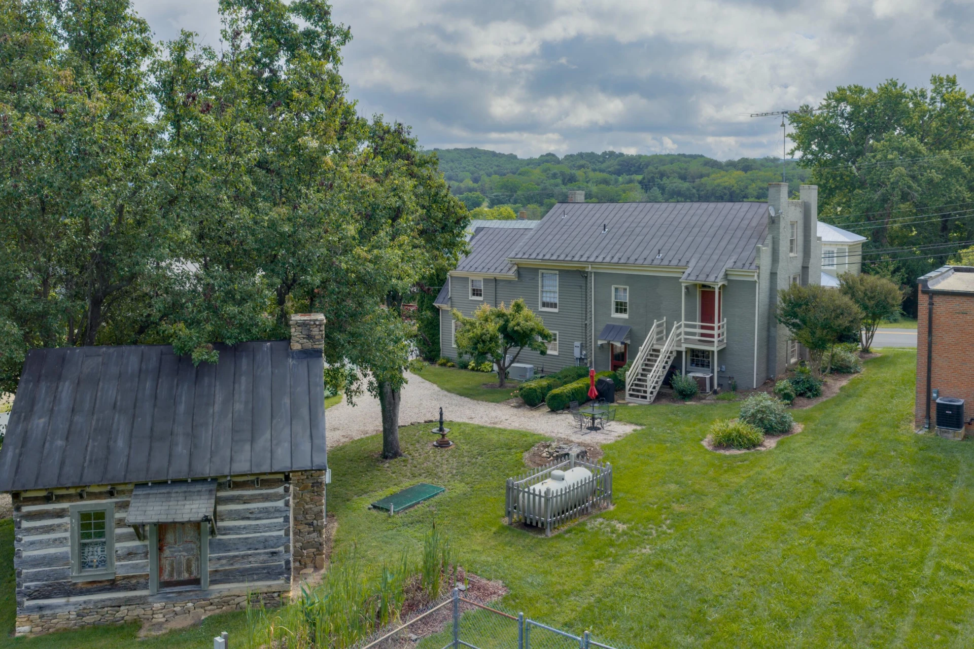 8 Hays Creek Rd - Photo 5