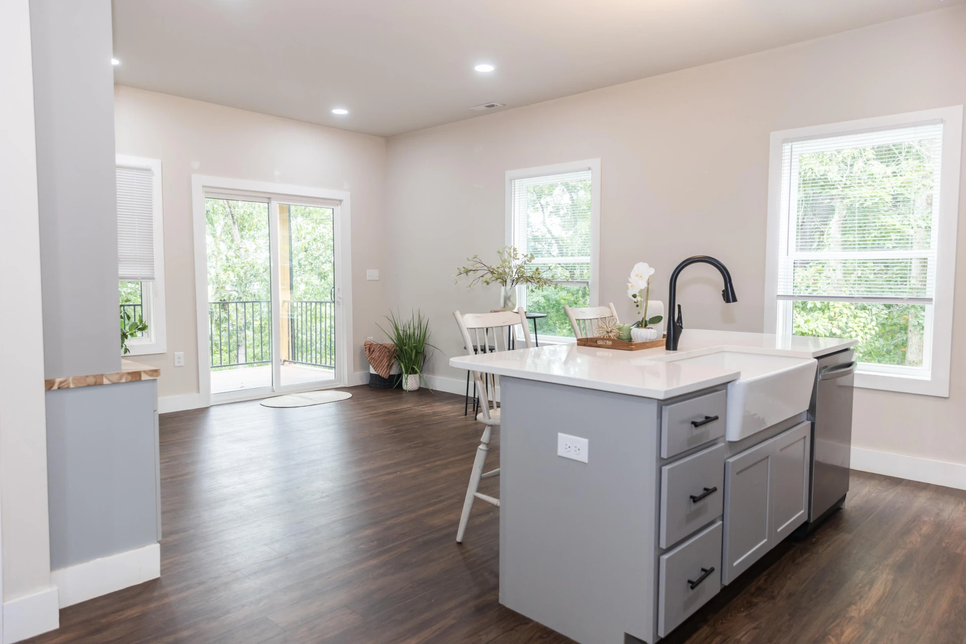 1925 Hawthorne Ave - Photo 15