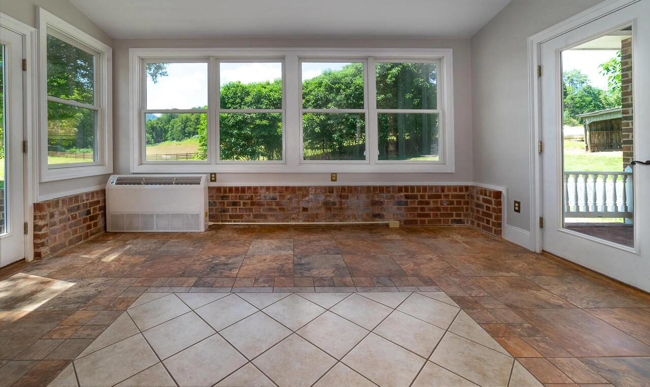 504 Springbranch Rd - Photo 26