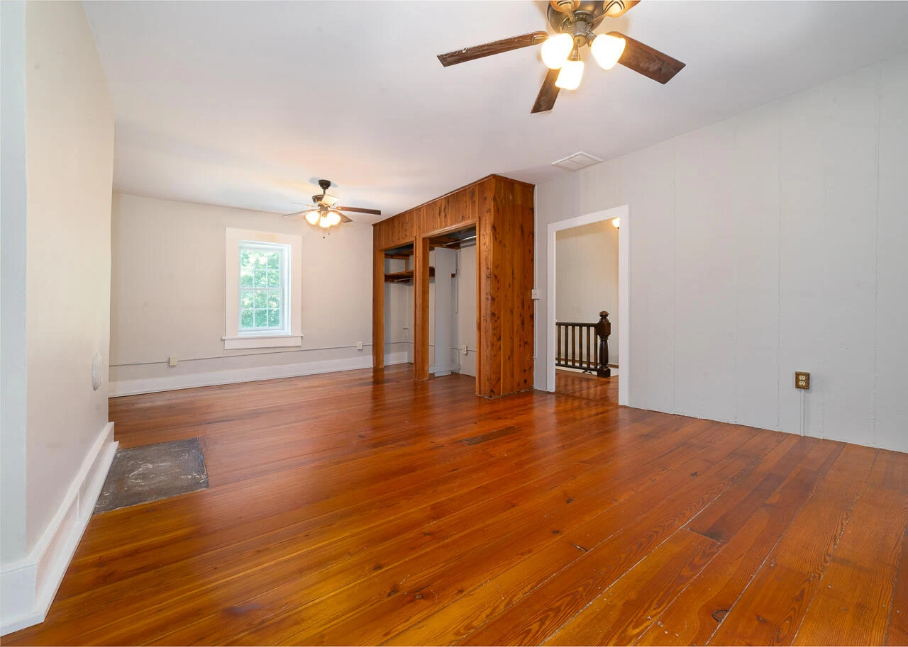 504 Springbranch Rd - Photo 36