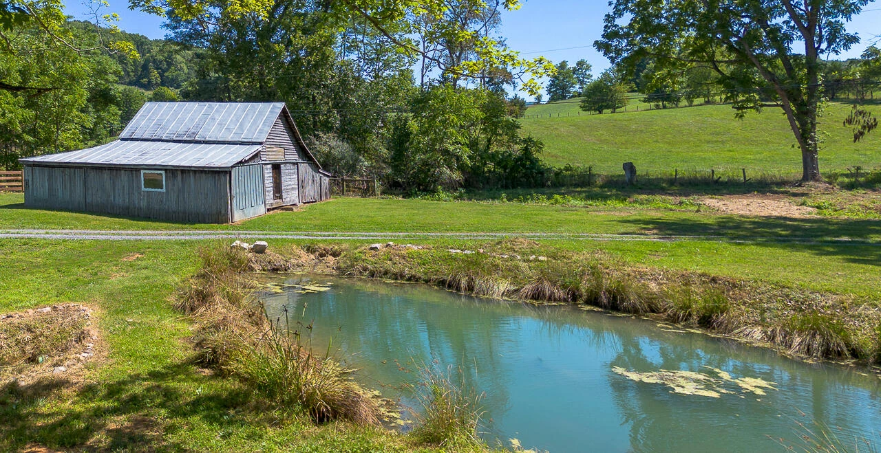 504 Springbranch Rd - Photo 58