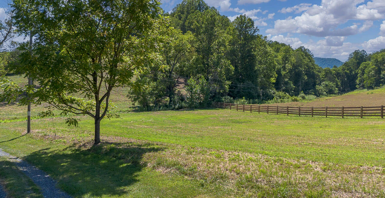 504 Springbranch Rd - Photo 60