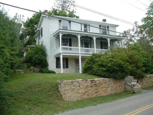 32 Furrs Mill Rd