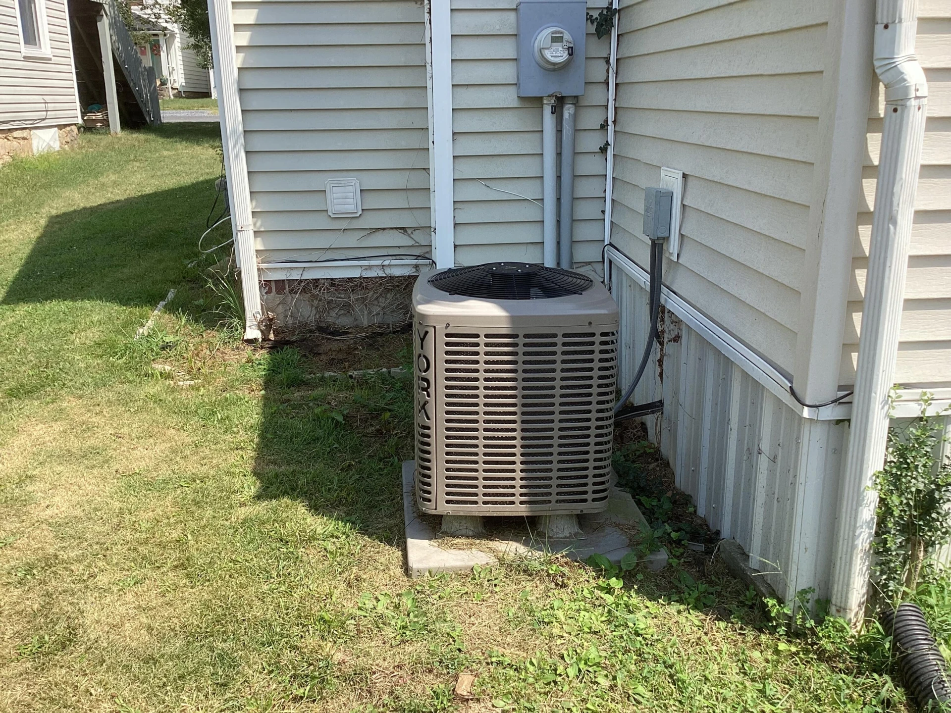 1957 MAPLE Ave - Photo 19