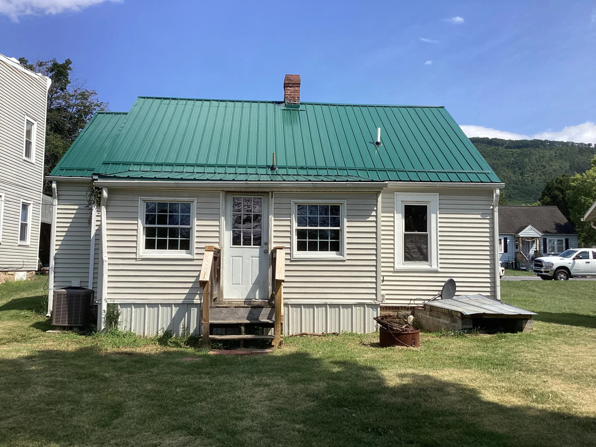 1957 MAPLE Ave - Photo 20