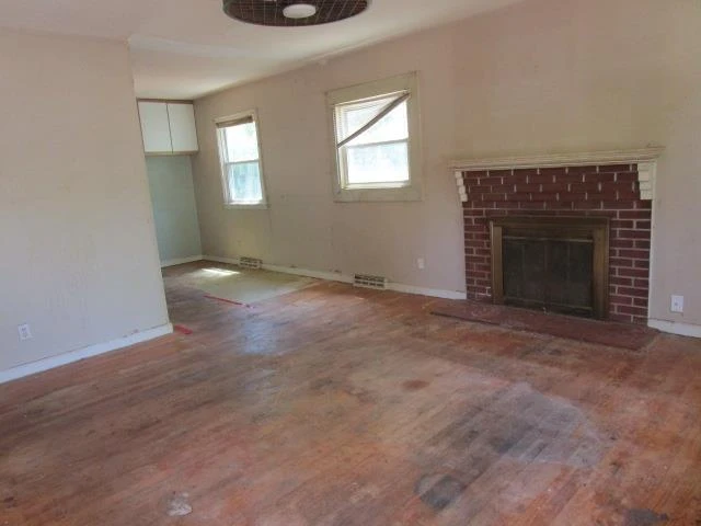 1218 Agnese St - Photo 7