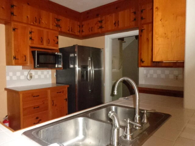 809 First Ave - Photo 17