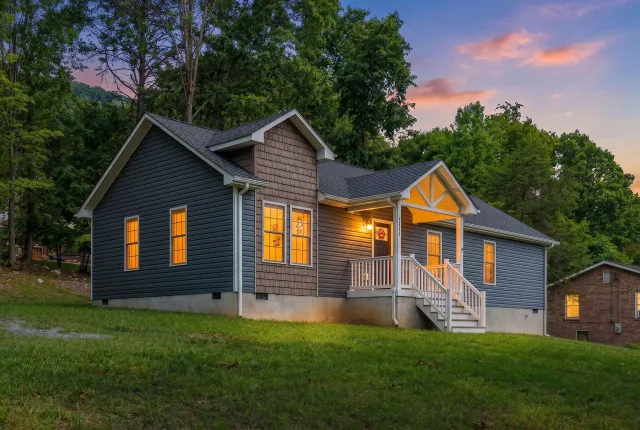 1776 Hawthorne Ave, Buena Vista, VA, 24416