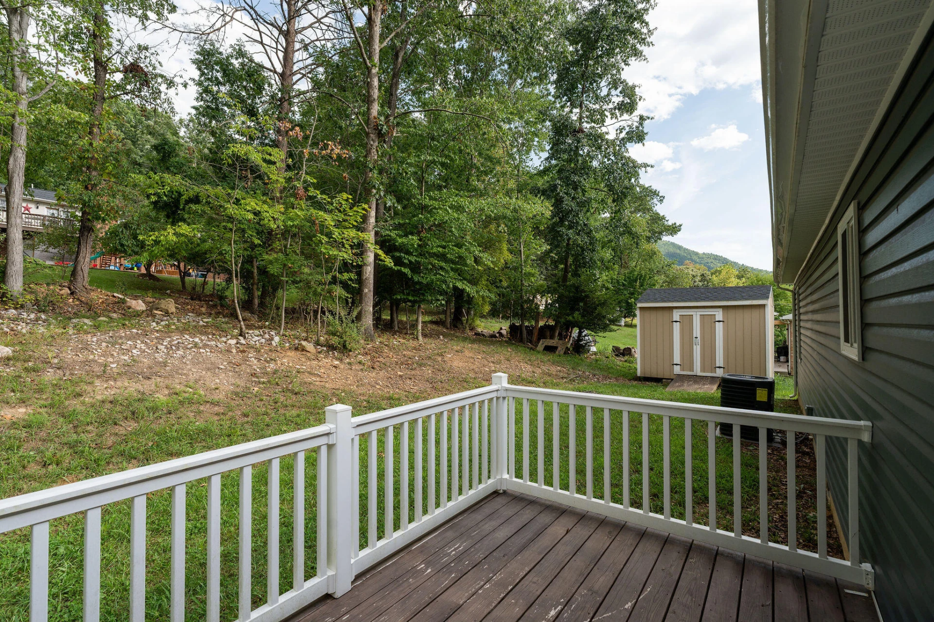 1776 Hawthorne Ave - Photo 38