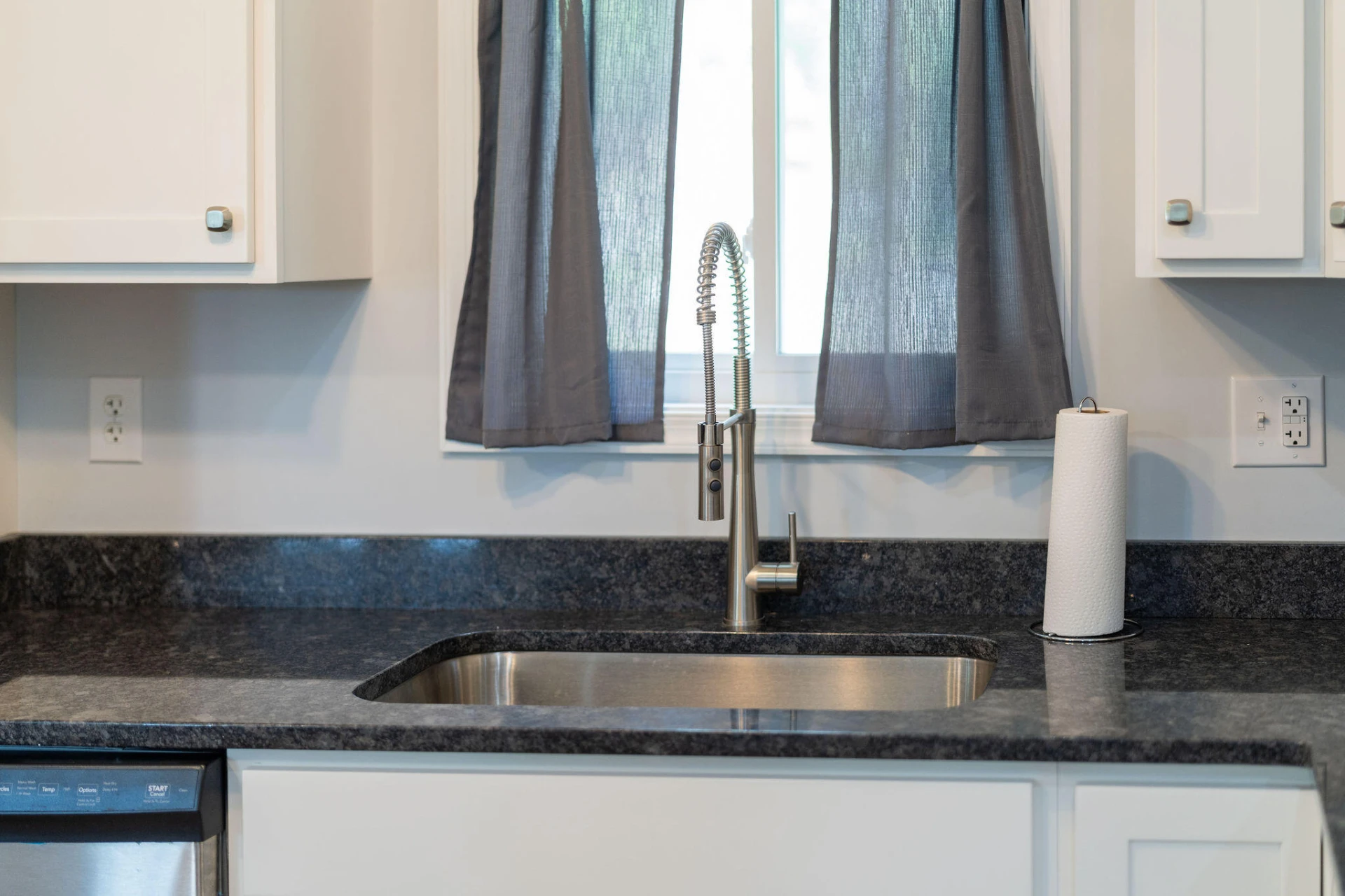 1776 Hawthorne Ave - Photo 41