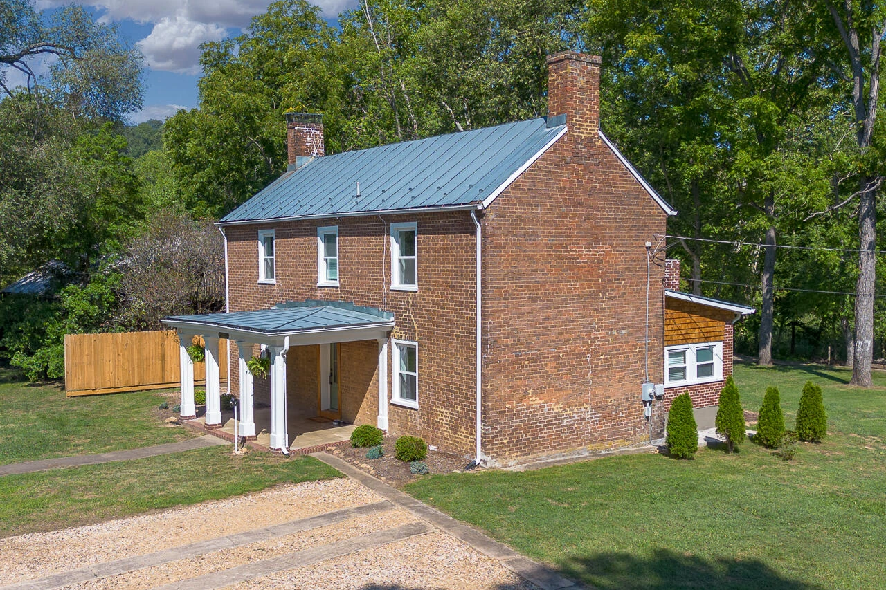 541 S River - Photo 4