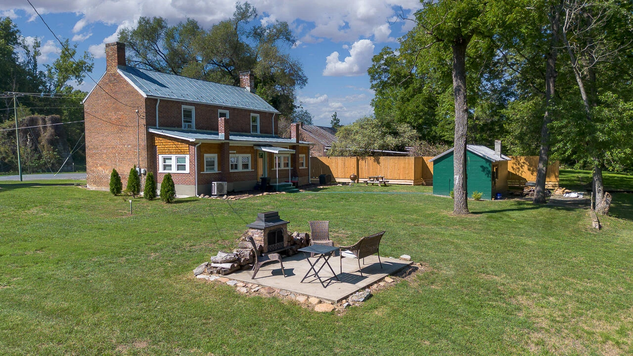 541 S River - Photo 8