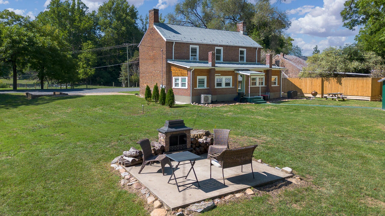 541 S River - Photo 66