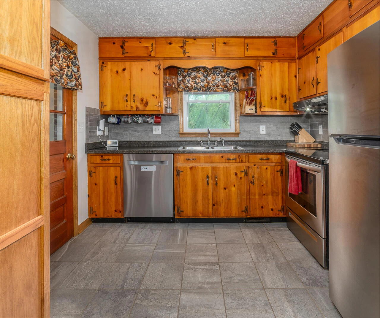 1169 Ross Rd - Photo 4