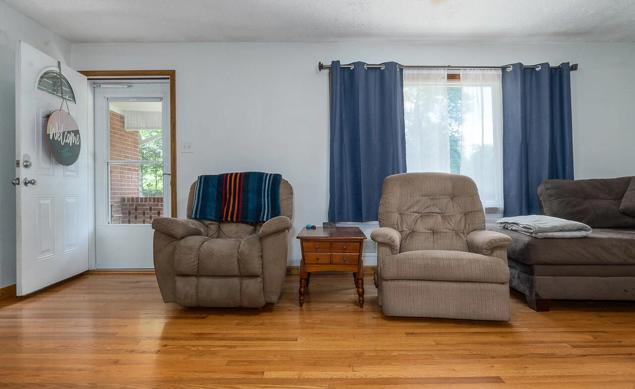 1169 Ross Rd - Photo 5
