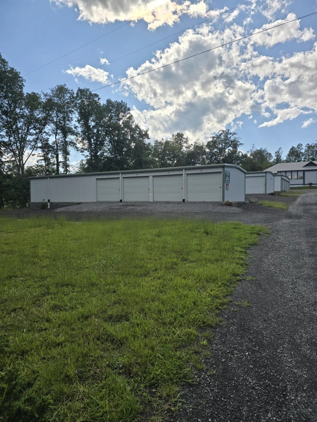 1633 TC Walker Rd - Photo 4