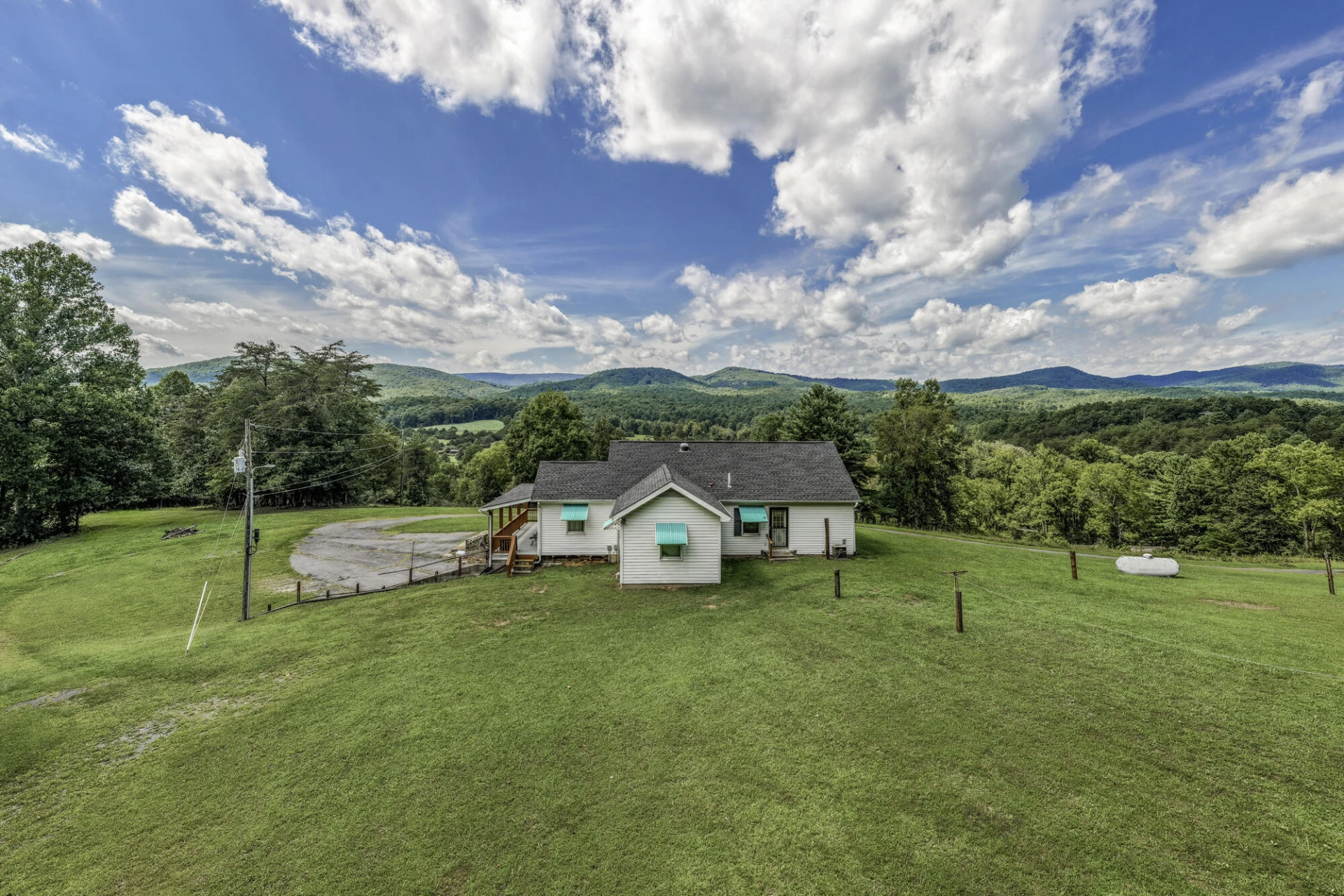 3684 VIRGINIA Ave - Photo 4