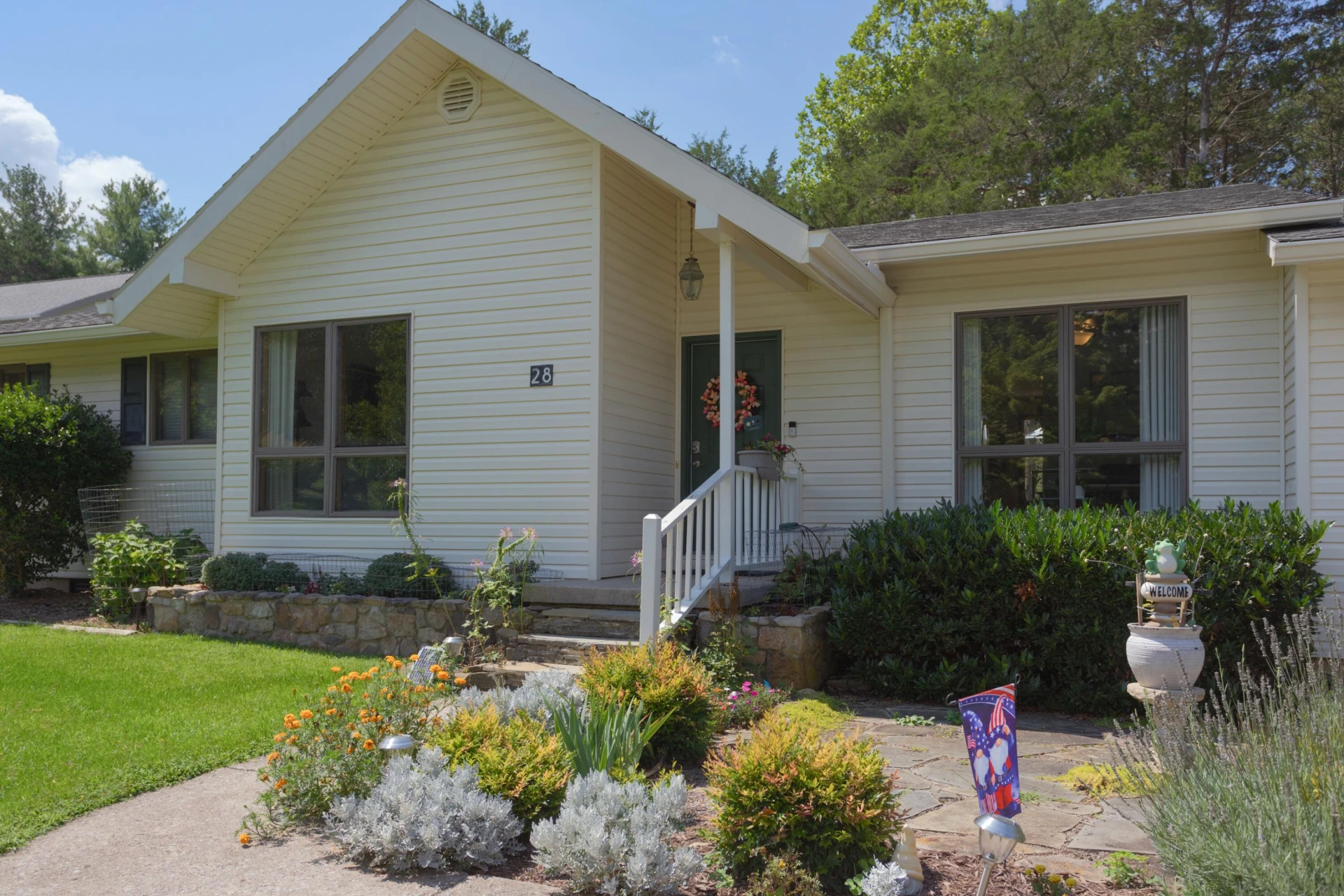 28 EDGEWOOD Dr - Photo 6
