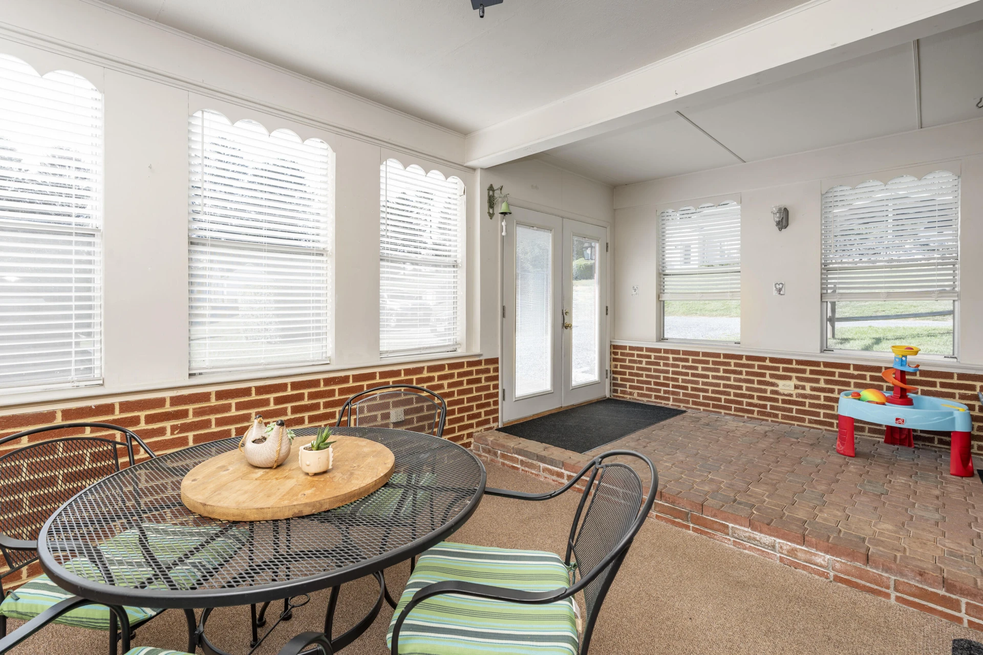 37 MERLIN Ln - Photo 24