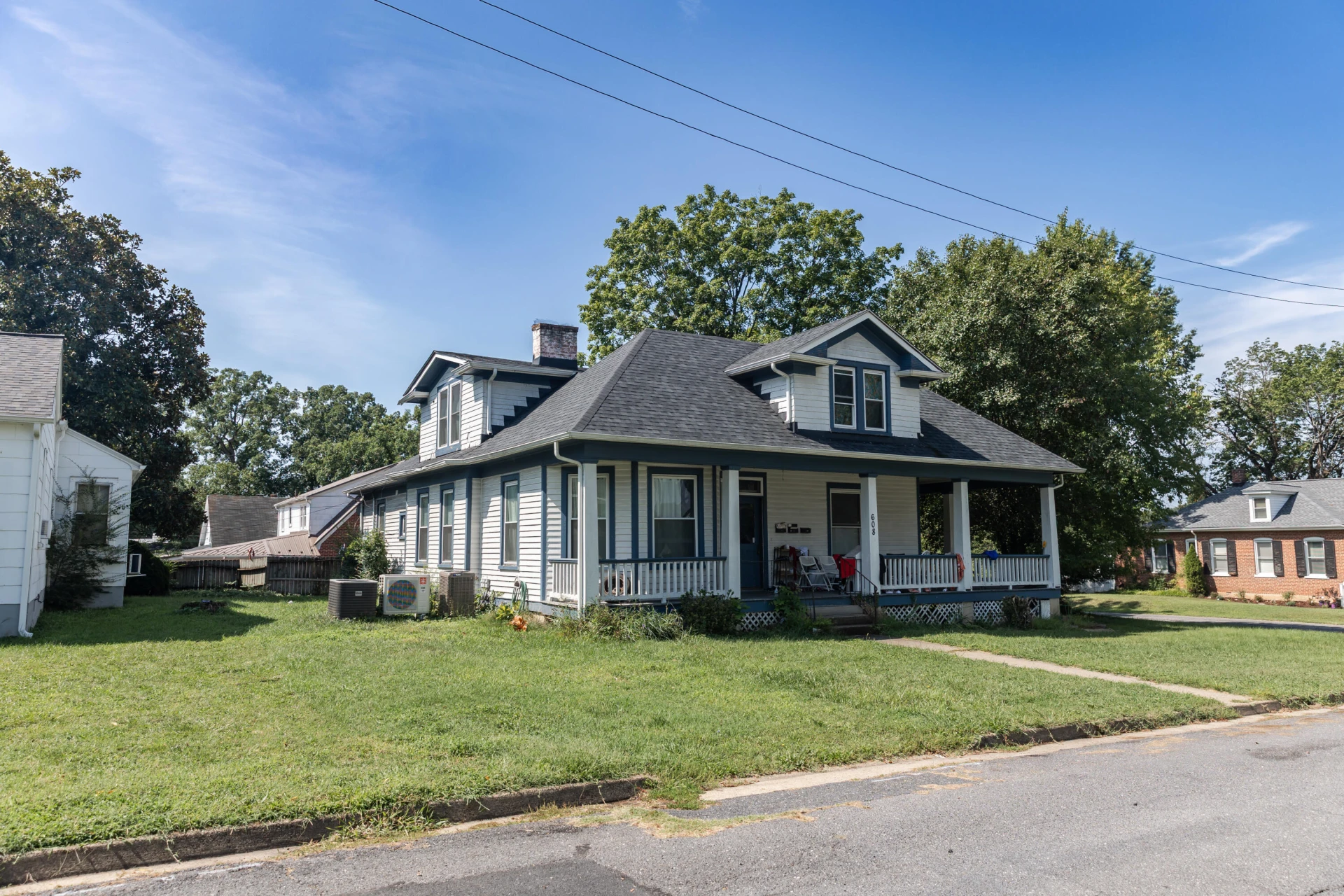608 E 21st St - Photo 4