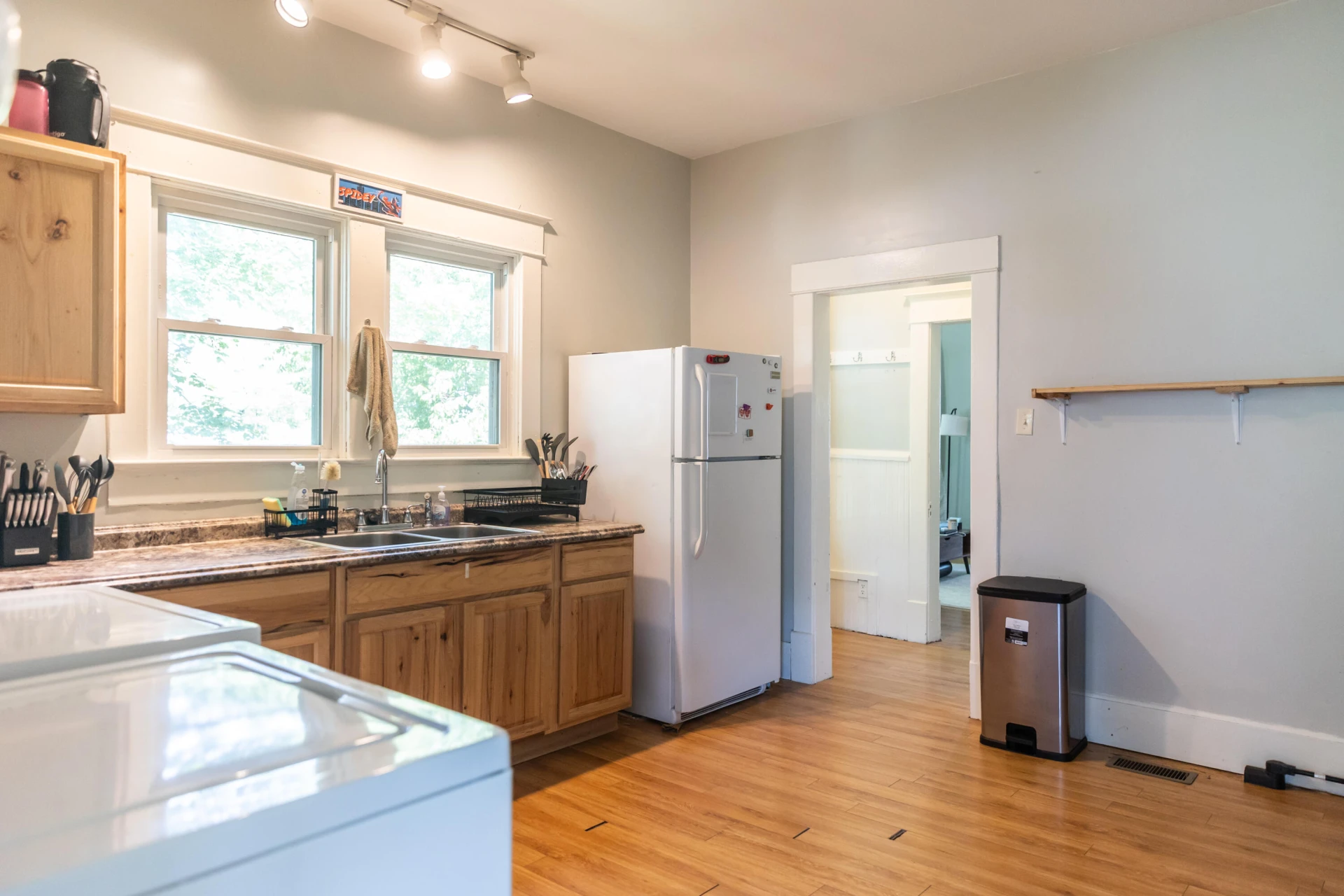 608 E 21st St - Photo 14