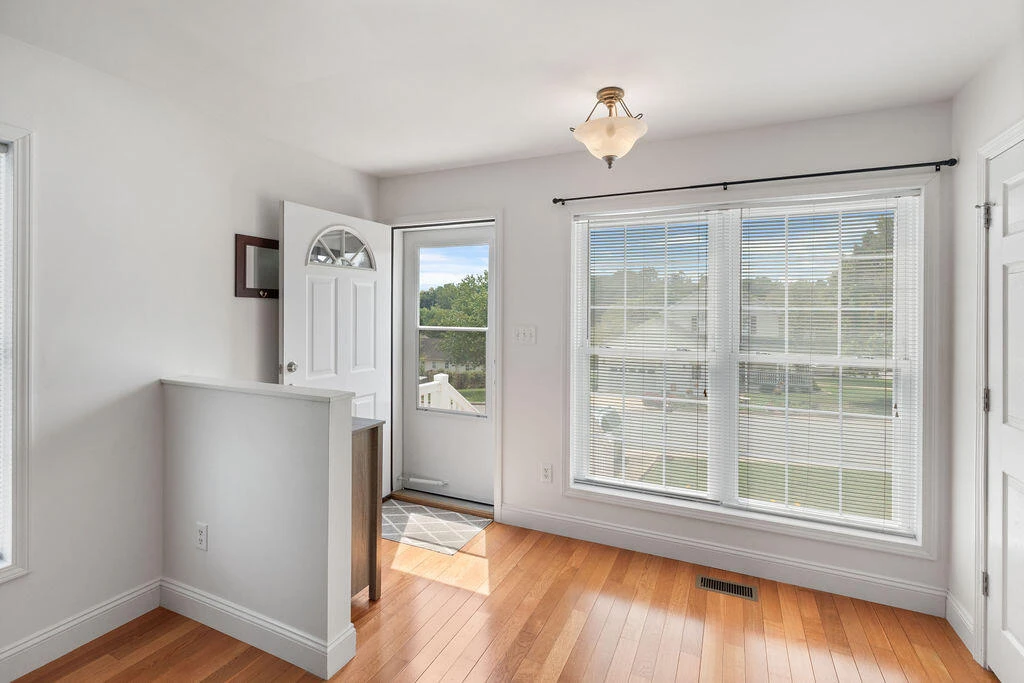126 CHAVIS Ave - Photo 6