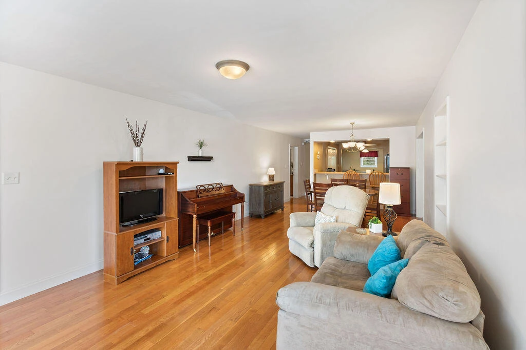 126 CHAVIS Ave - Photo 7